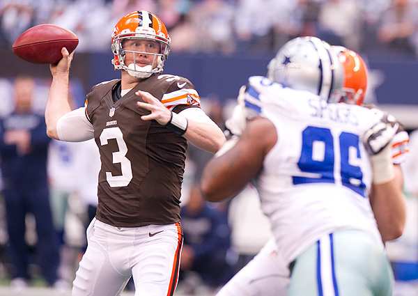 Brandon Weeden signs with Dallas Cowboys